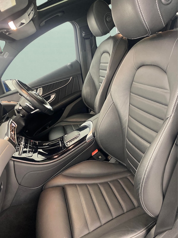 Used Mercedes-Benz EQC 2023 for sale - 76310458: Photo 4