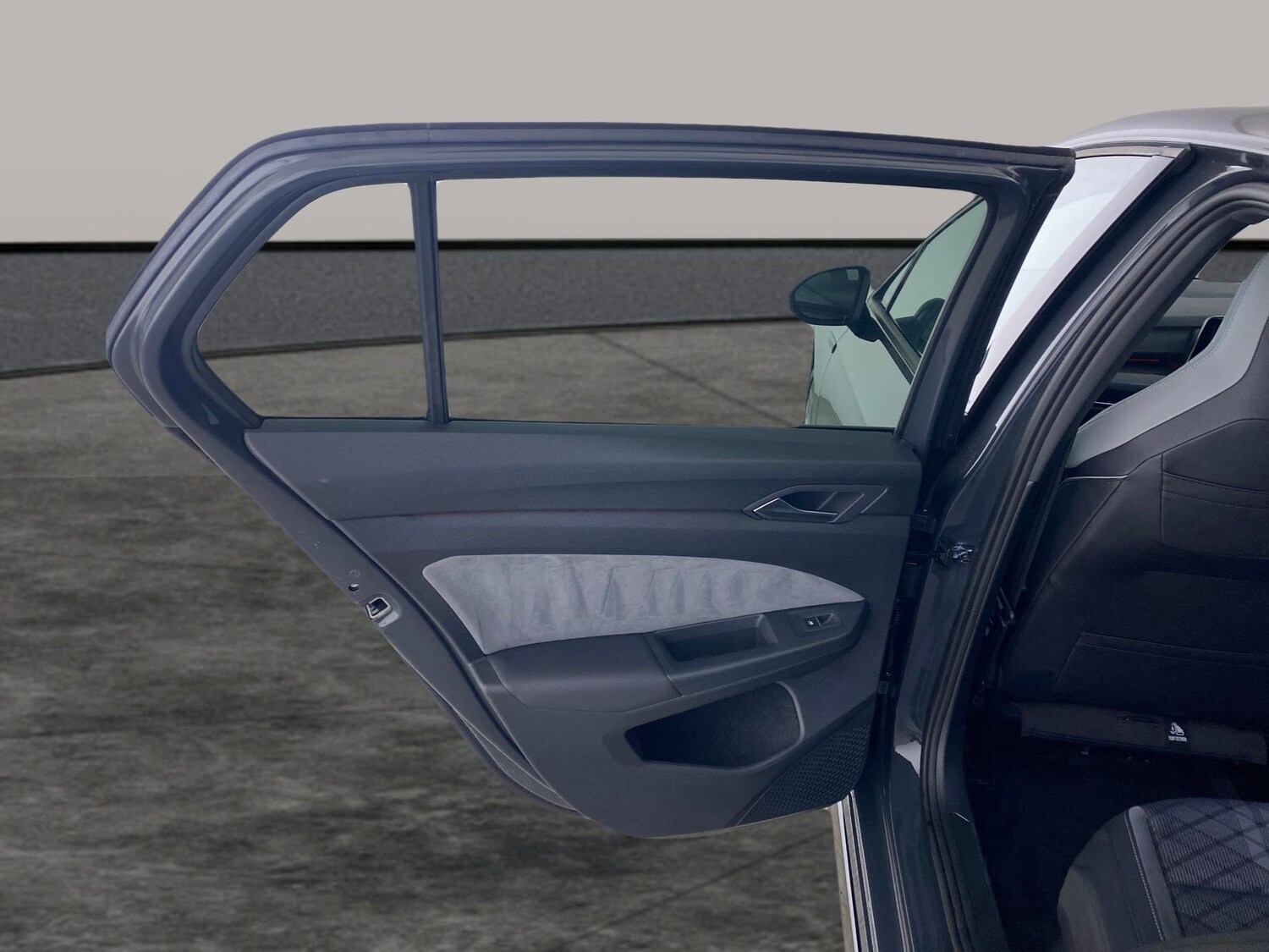 Used Volkswagen Golf 2023 for sale - 77800013: Photo 21