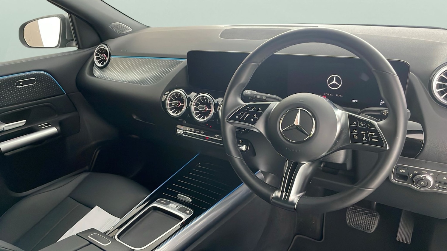 Used Mercedes-Benz EQA 2024 for sale - 76428479: Photo 5