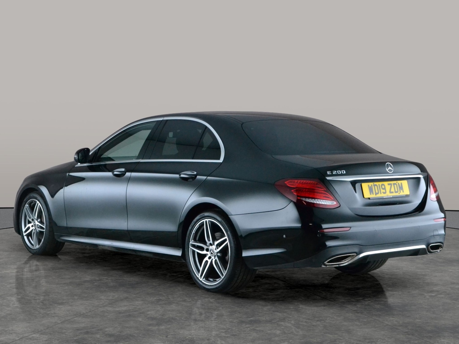 Used Mercedes-Benz E Class 2019 for sale - 77942555: Photo 13