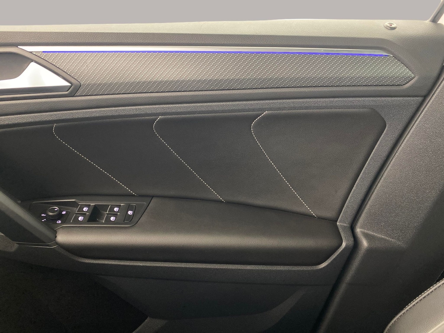 Used Volkswagen Tiguan 2023 for sale - 76922206: Photo 19