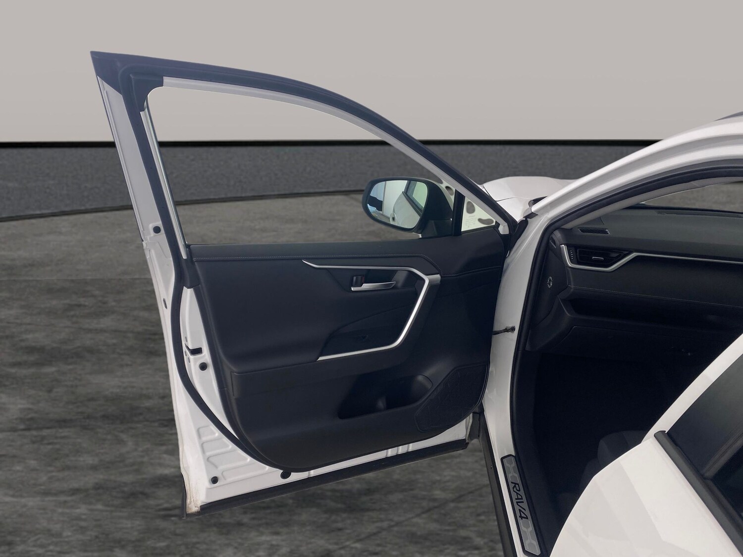 Used Toyota RAV4 2021 for sale - 78218595: Photo 22