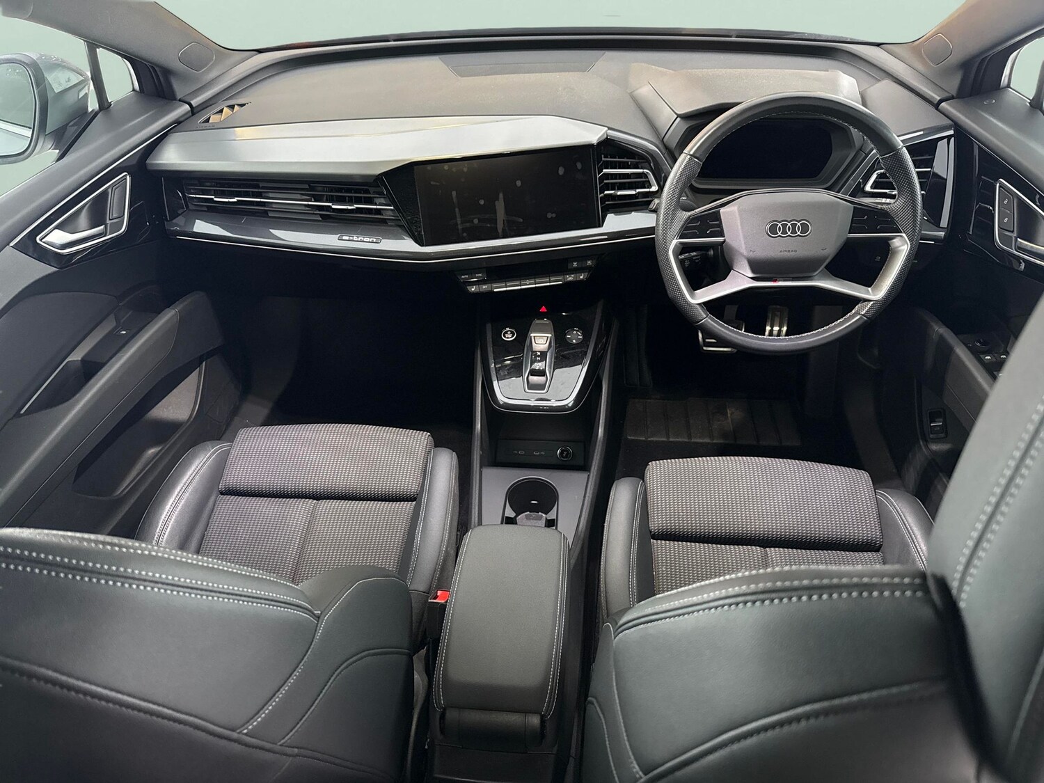 Used Audi Q4 e-tron 2023 for sale - 77576905: Photo 6