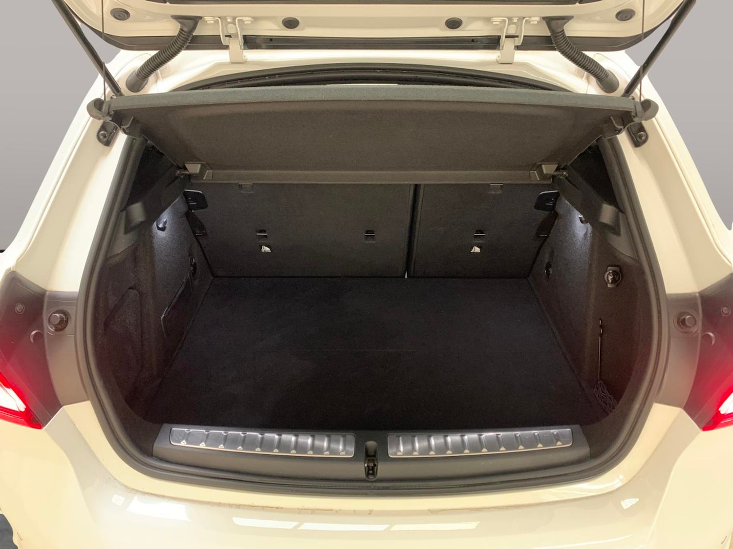 Used BMW 1 Series 2020 for sale - 76669389: Photo 46