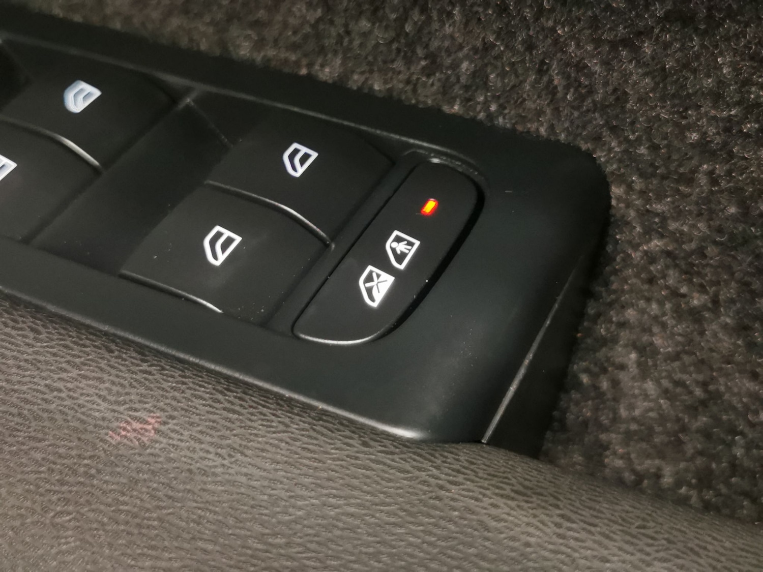 Used Volvo XC40 for sale - 77980675: Photo 14