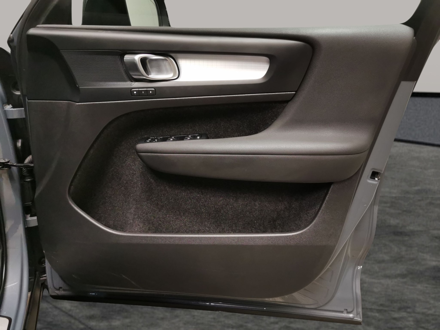 Used Volvo XC40 for sale - 77980675: Photo 29