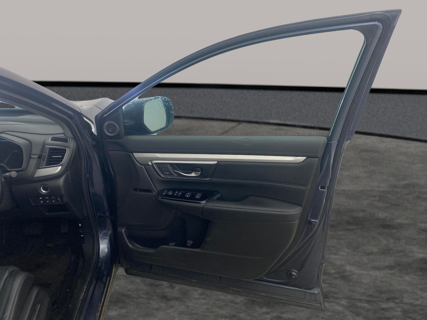 Used Honda CR-V 2023 for sale - 77432331: Photo 29