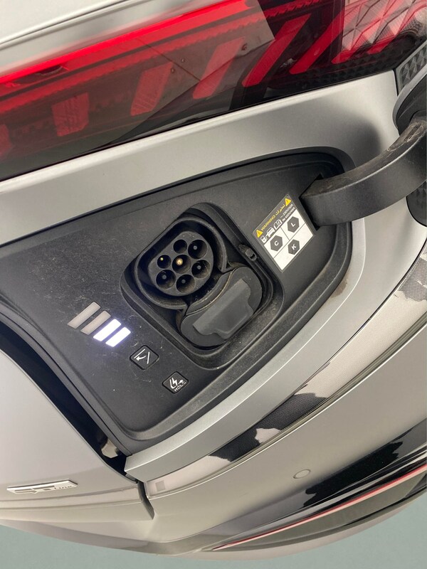 Used Kia EV6 2023 for sale - 76118123: Photo 38