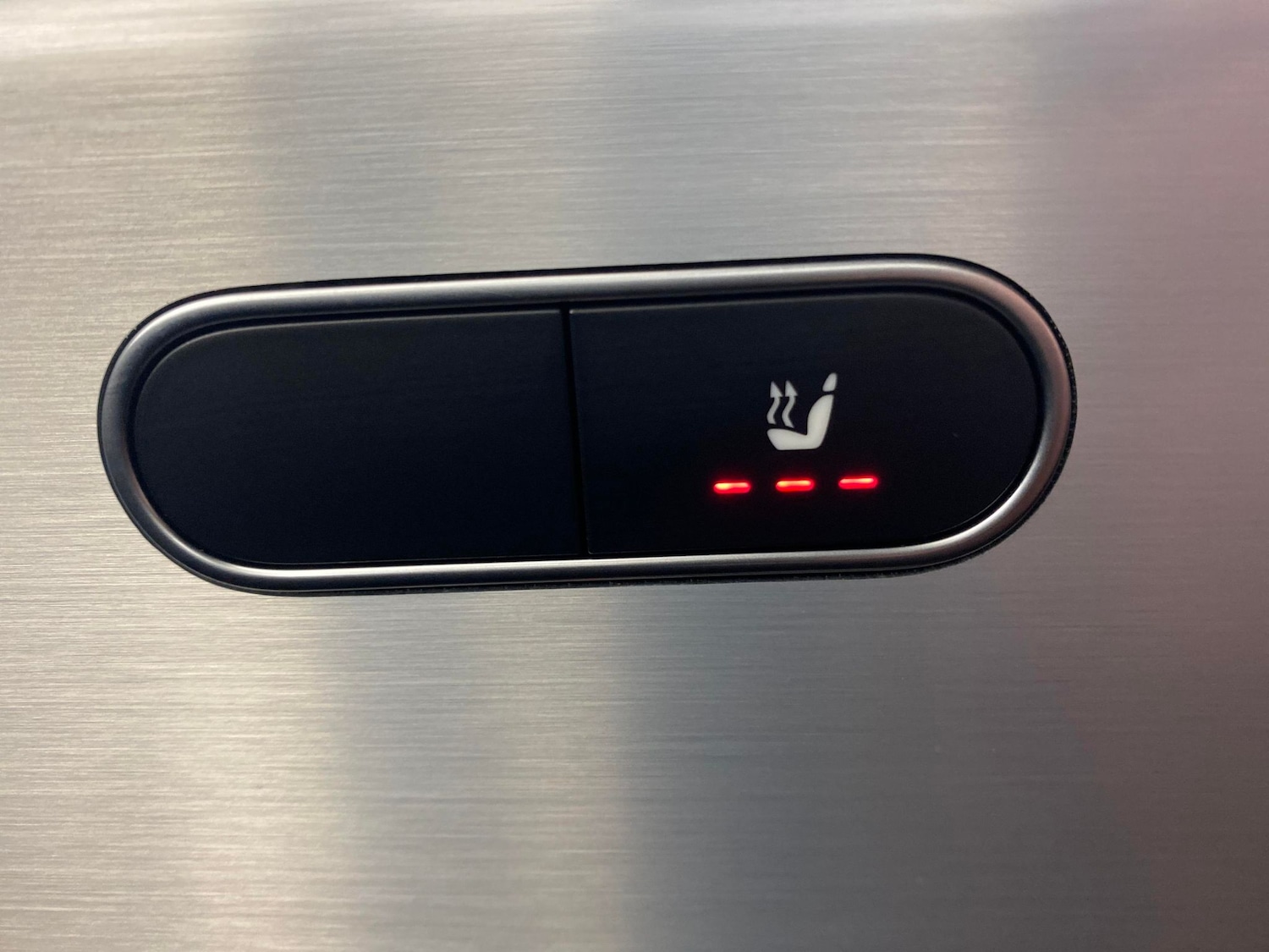 Used Mercedes-Benz EQA 2023 for sale - 77815106: Photo 16