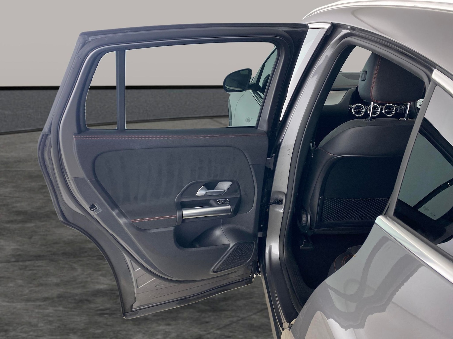 Used Mercedes-Benz EQA 2023 for sale - 77815106: Photo 24