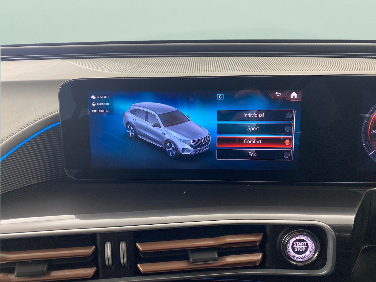 Used Mercedes-Benz EQC 2020 for sale - 76895129: Photo 16