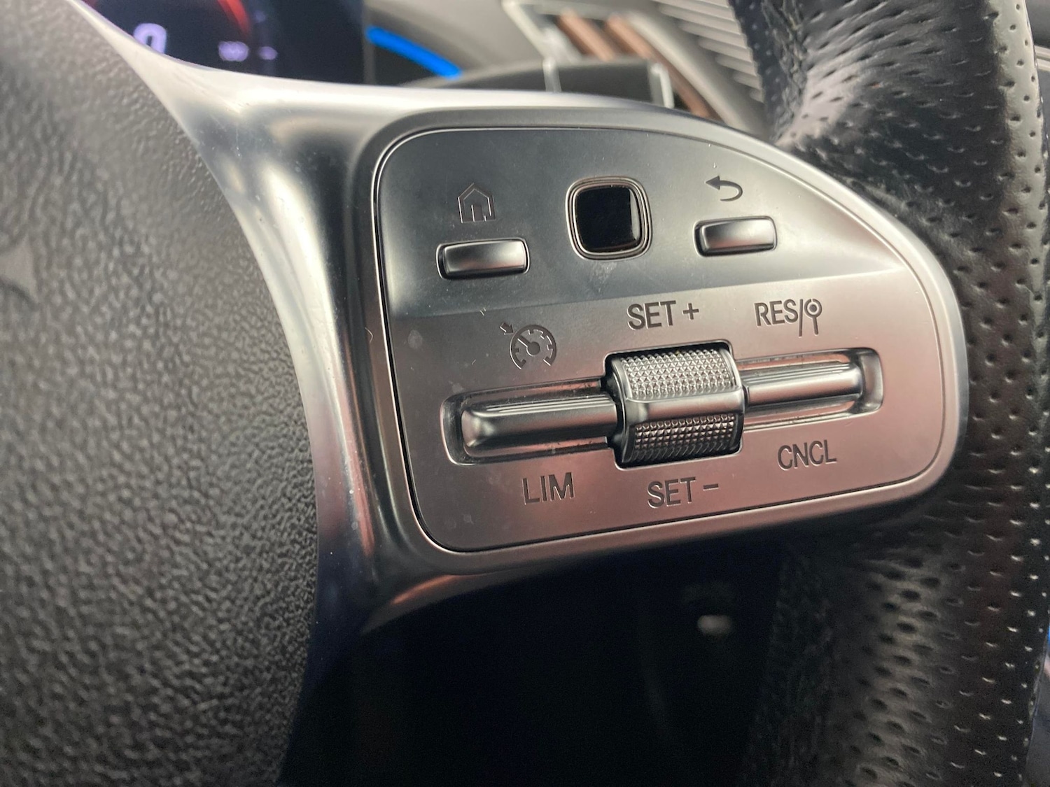 Used Mercedes-Benz EQC 2020 for sale - 76895129: Photo 19