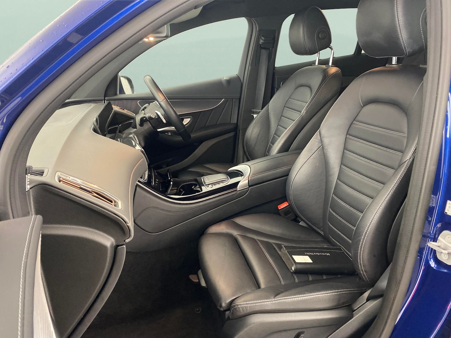 Used Mercedes-Benz EQC 2020 for sale - 76895129: Photo 6