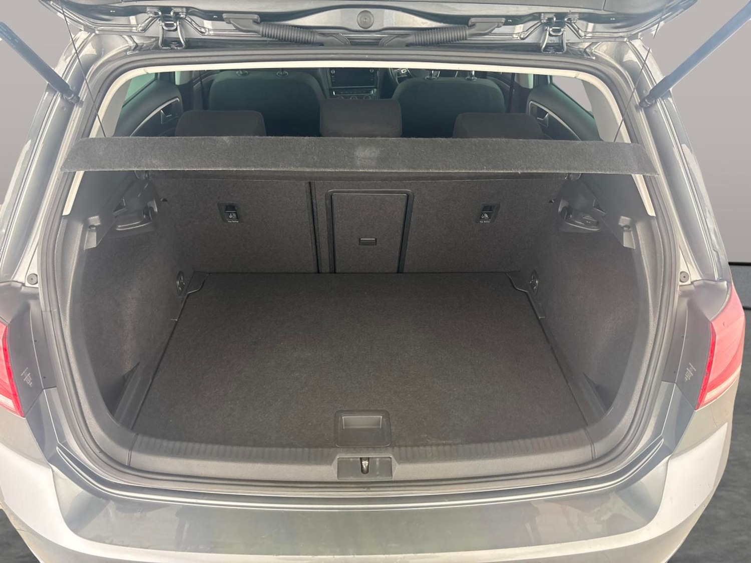 Used Volkswagen Golf 2020 for sale - 78144419: Photo 6