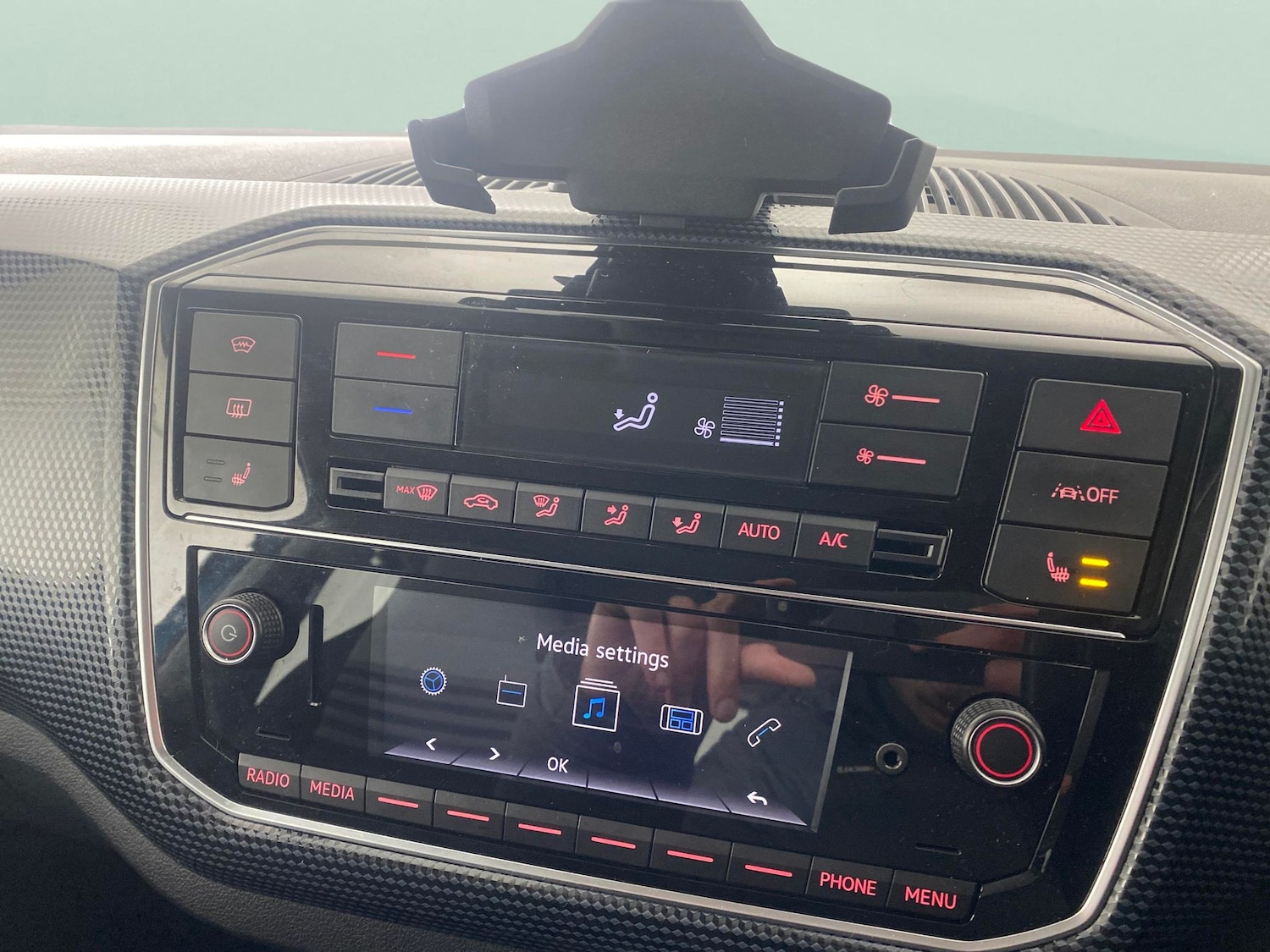 Used Volkswagen up! 2023 for sale - 77274285: Photo 16