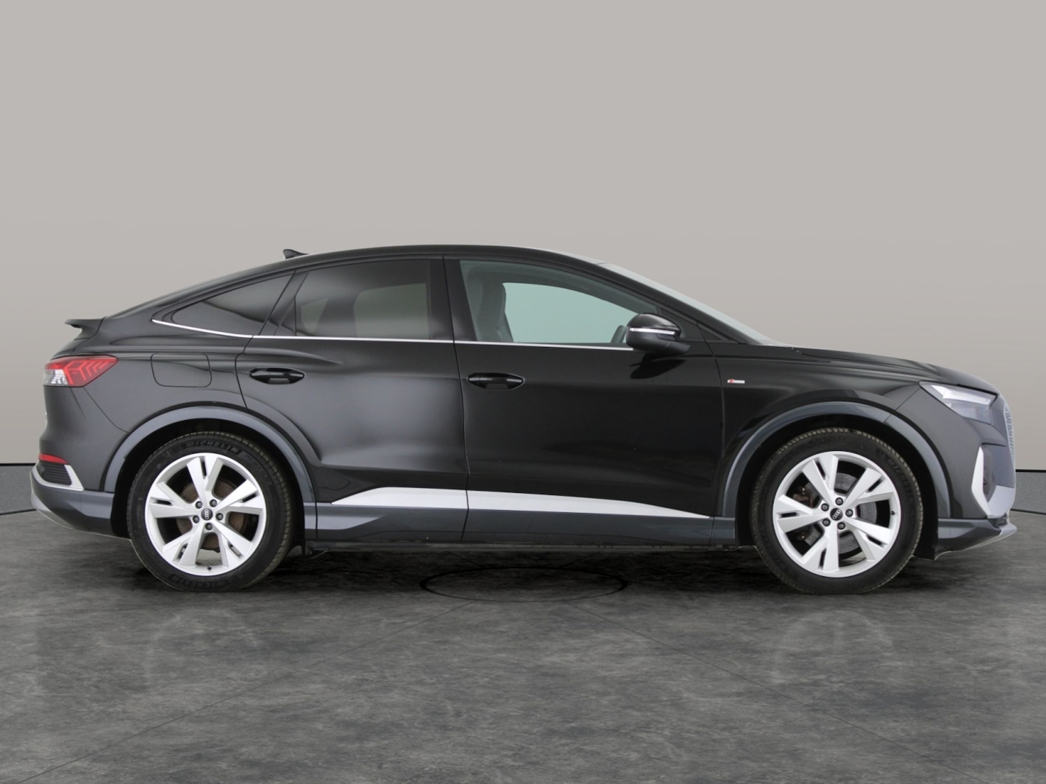Used Audi Q4 e-tron 2022 for sale - 76428499: Photo 13