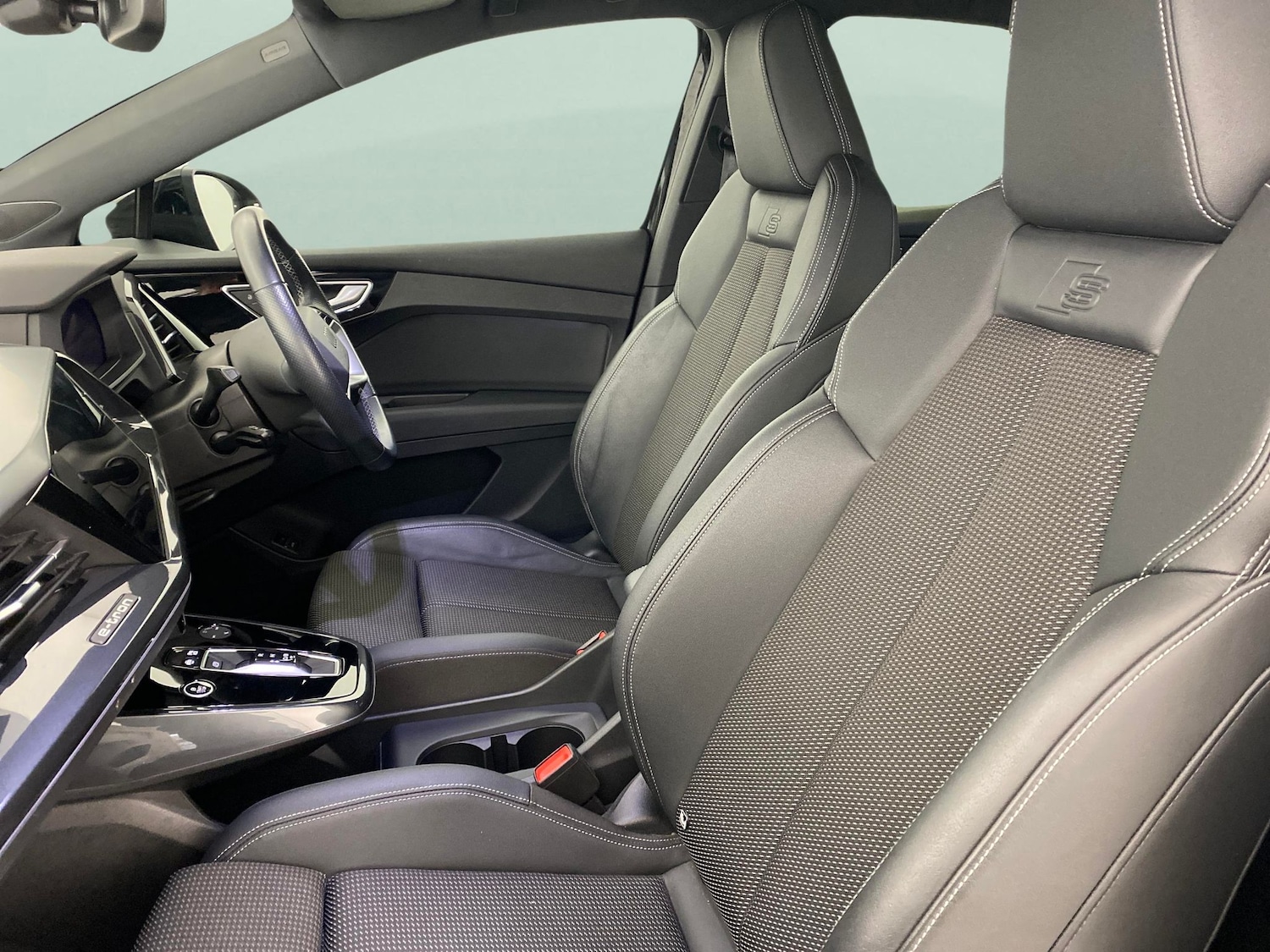 Used Audi Q4 e-tron 2022 for sale - 76428499: Photo 5