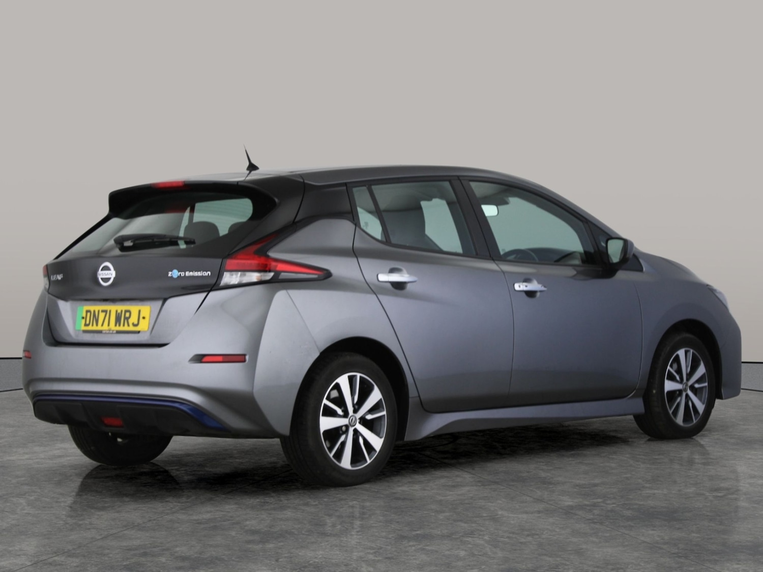 Used Nissan Leaf 2021 for sale - 77128016: Photo 9