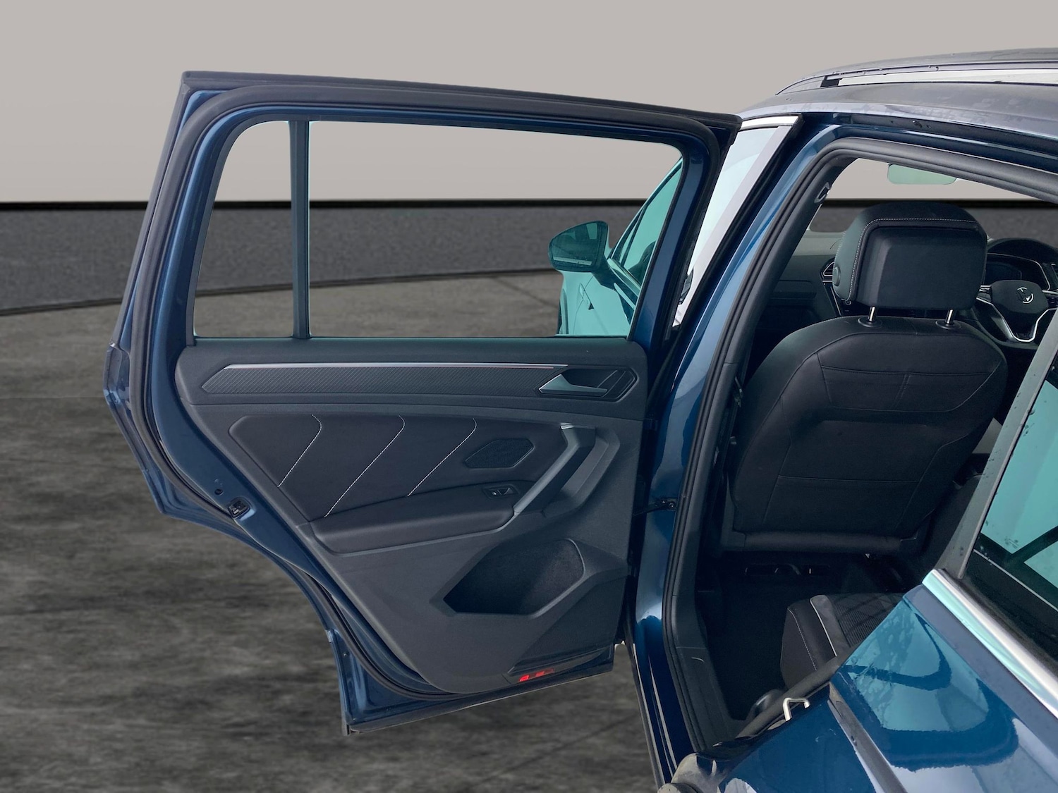 Used Volkswagen Tiguan 2023 for sale - 77778273: Photo 23