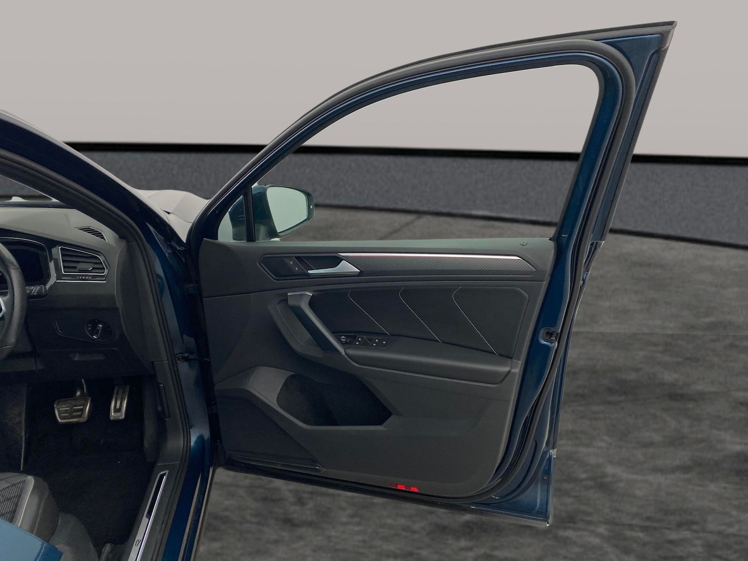 Used Volkswagen Tiguan 2023 for sale - 77778273: Photo 26