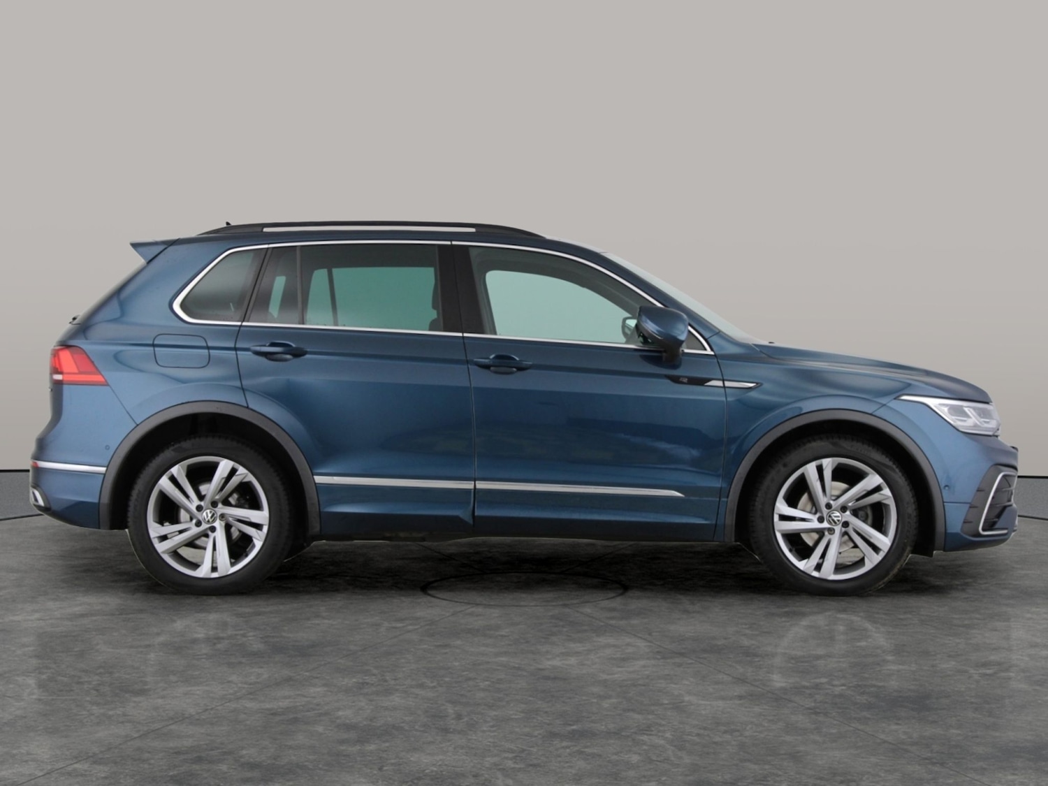 Used Volkswagen Tiguan 2023 for sale - 77778273: Photo 9
