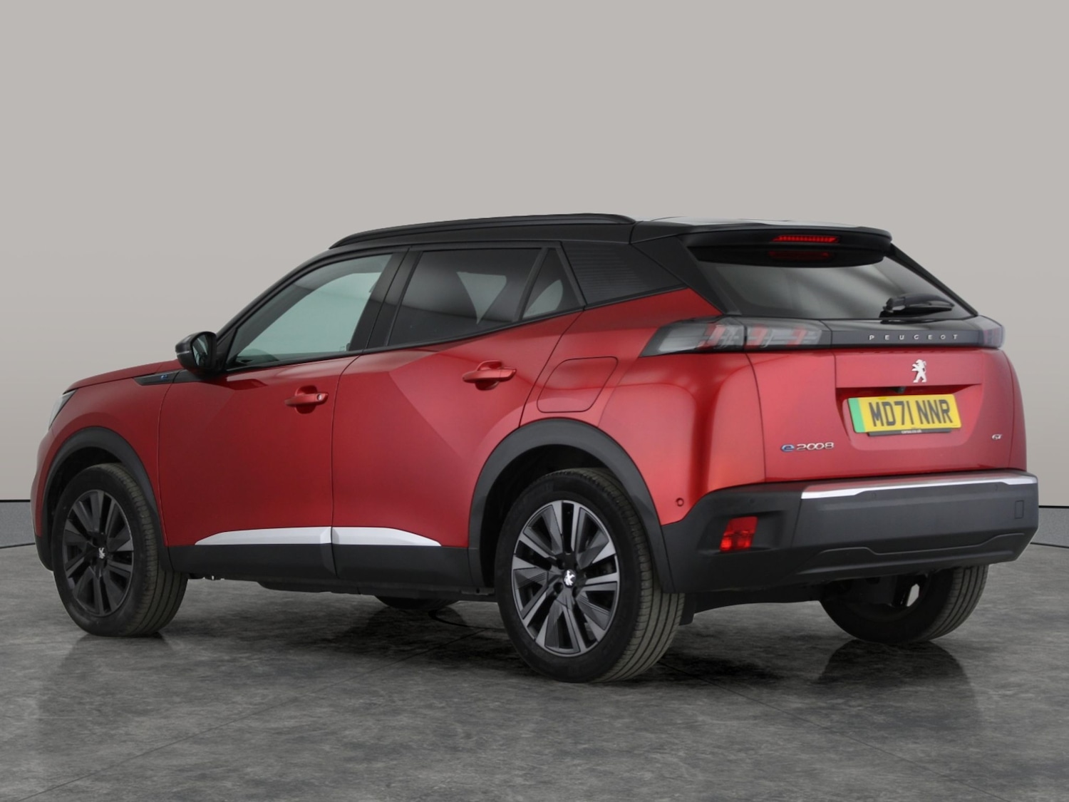 Used Peugeot E-2008 2022 for sale - 76384784: Photo 11