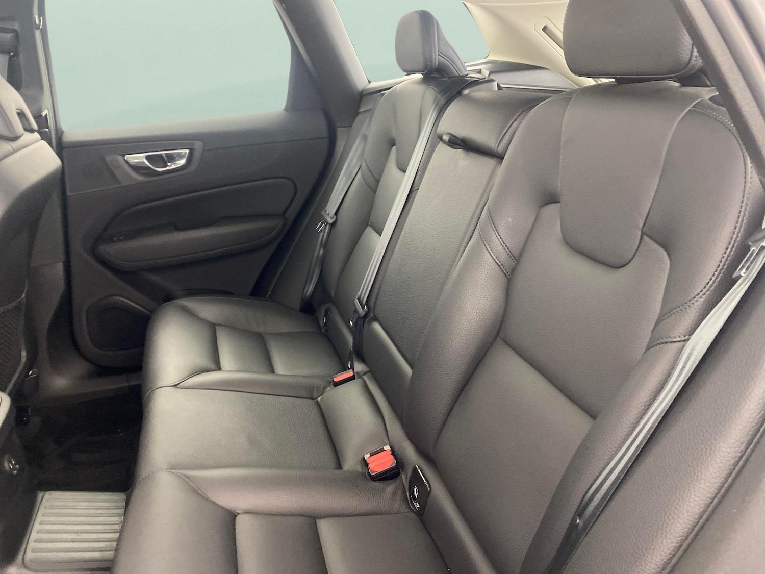 Used Volvo XC60 2021 for sale - 76364920: Photo 34