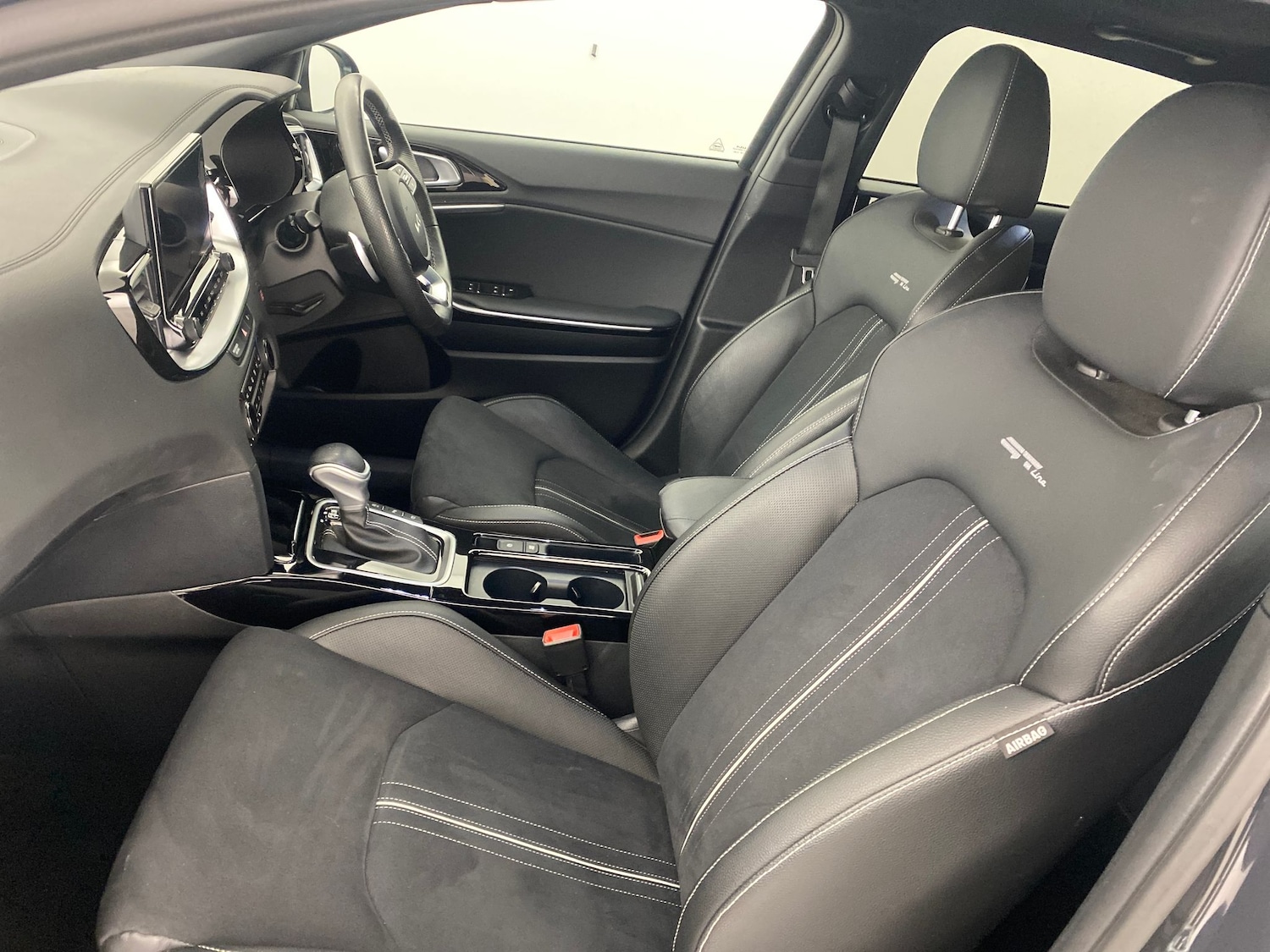 Used Kia Pro Ceed 2023 for sale - 76318380: Photo 9