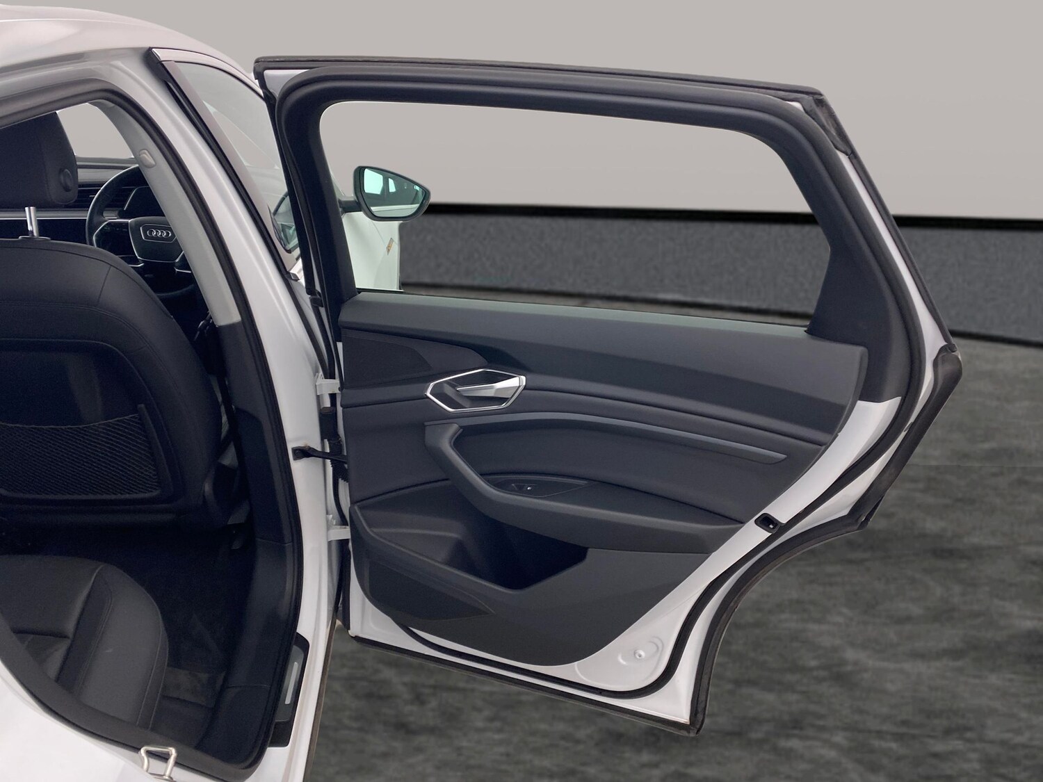 Used Audi e-tron 2022 for sale - 78218440: Photo 27