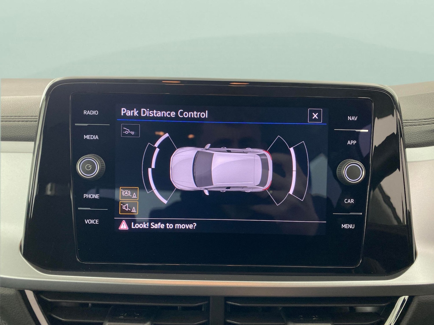 Used Volkswagen T-Roc 2023 for sale - 76557221: Photo 16