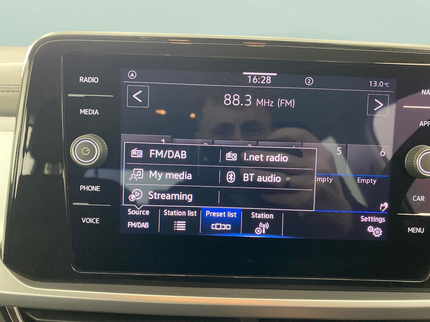 Used Volkswagen T-Roc 2023 for sale - 76557221: Photo 7