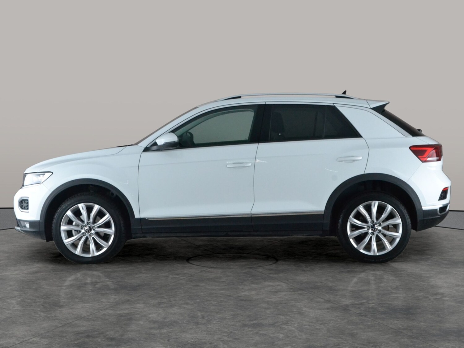 Used Volkswagen T-Roc 2021 for sale - 77877816: Photo 13