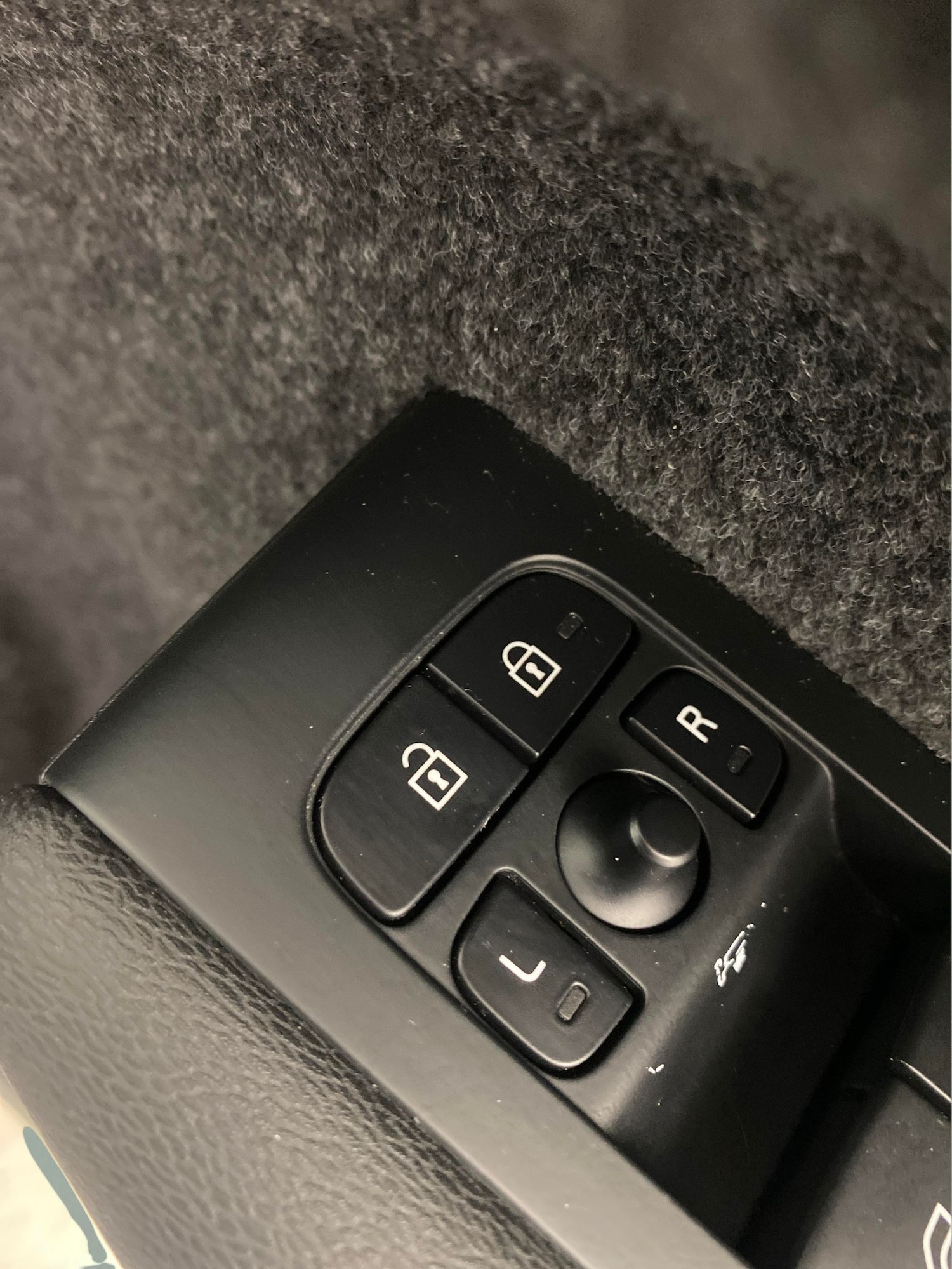 Used Volvo XC40 2022 for sale - 76131876: Photo 21