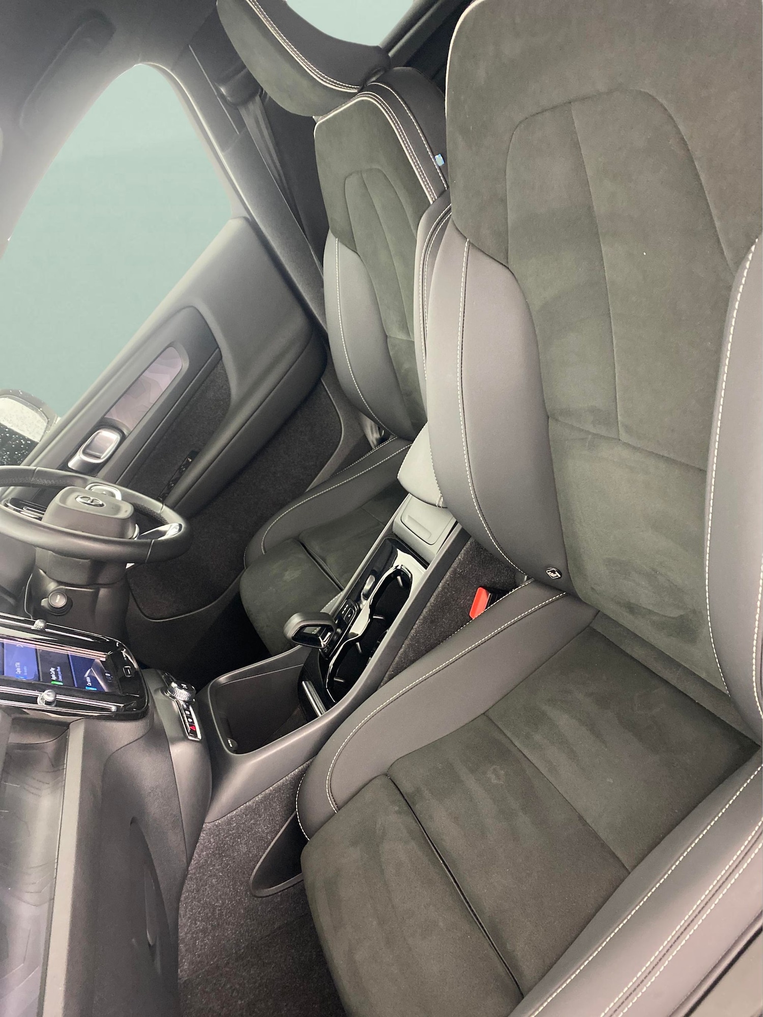 Used Volvo XC40 2022 for sale - 76131876: Photo 4