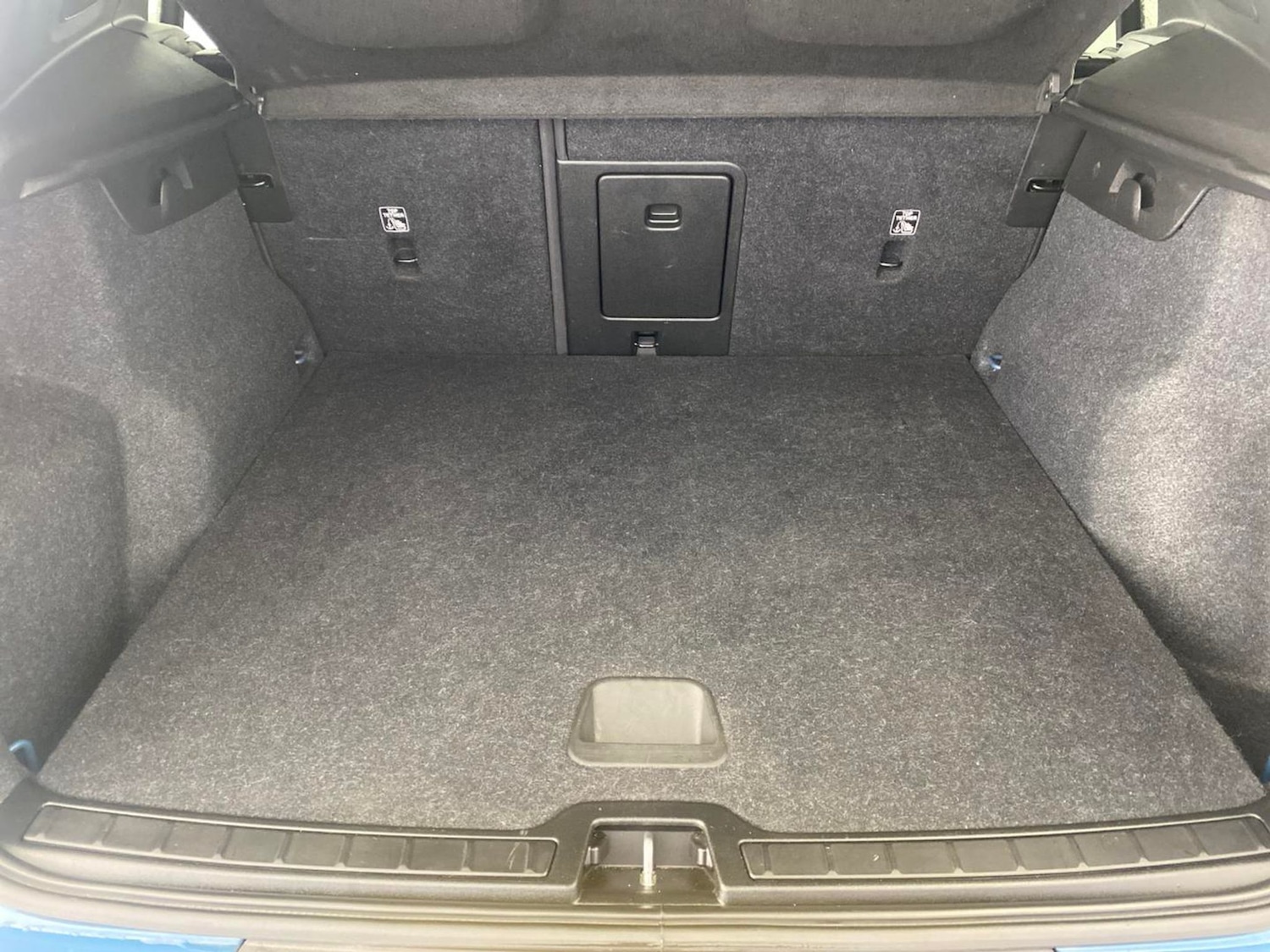 Used Volvo XC40 2022 for sale - 76131876: Photo 8