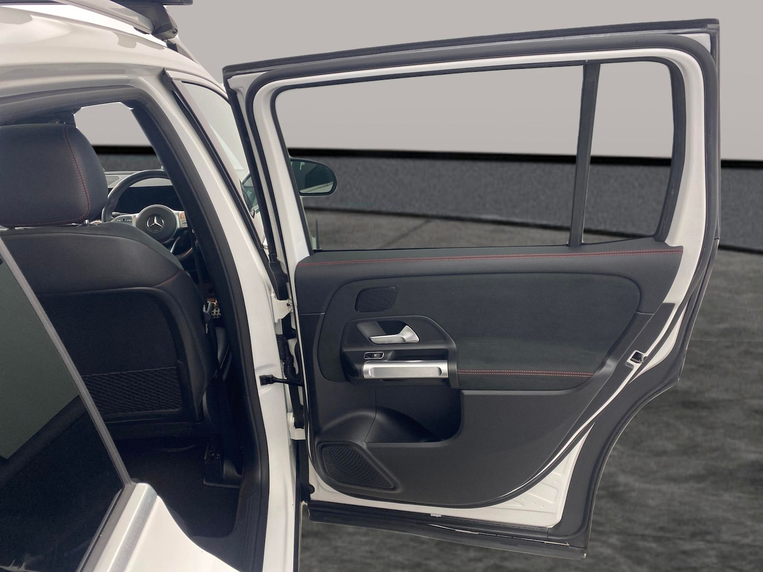 Used Mercedes-Benz GLB 2021 for sale - 76638432: Photo 29