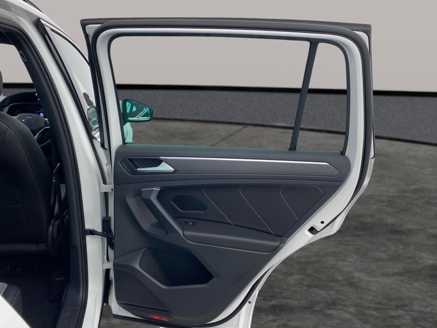 Used Volkswagen Tiguan 2021 for sale - 77055789: Photo 34