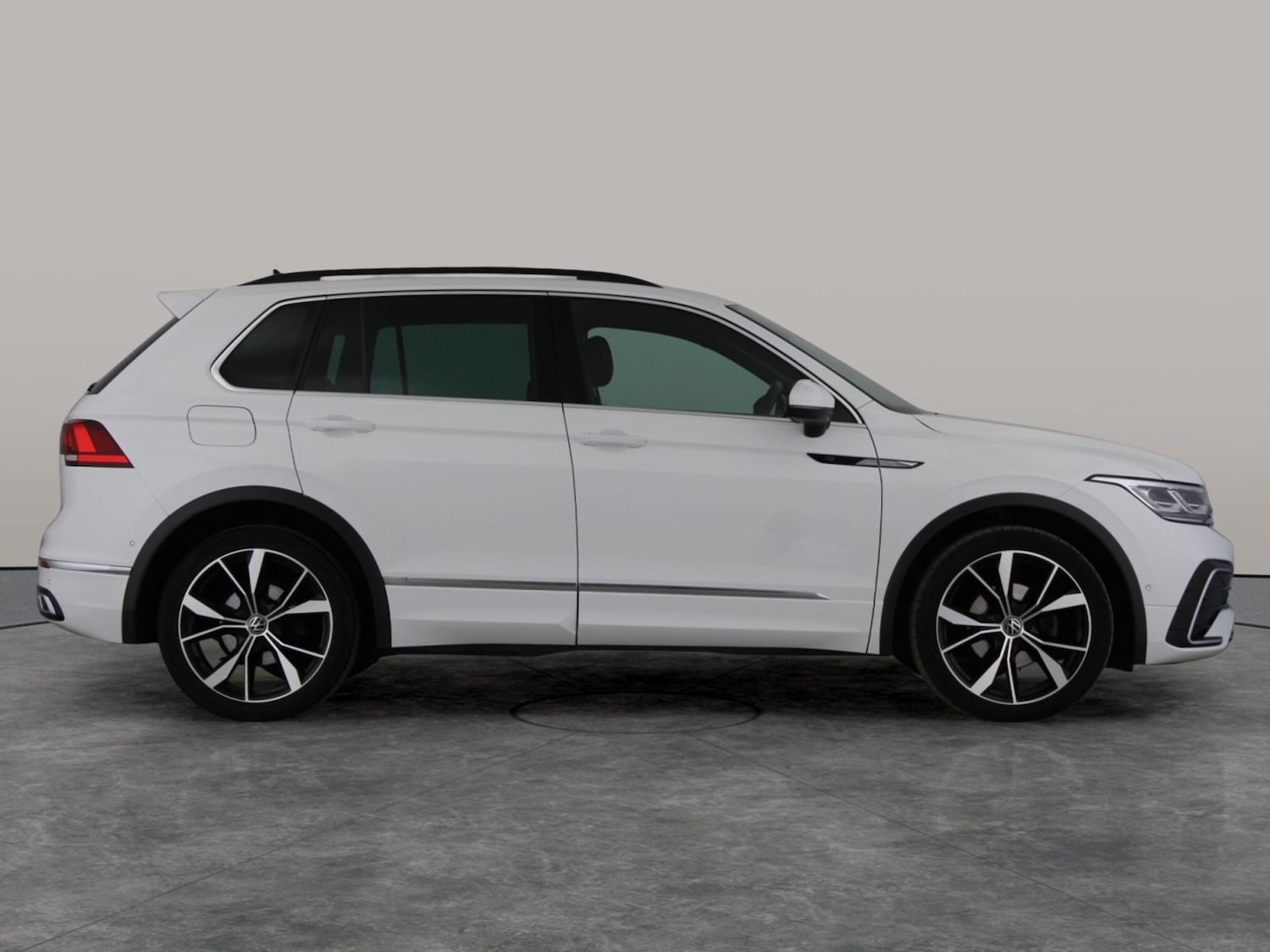 Used Volkswagen Tiguan 2021 for sale - 77055789: Photo 9
