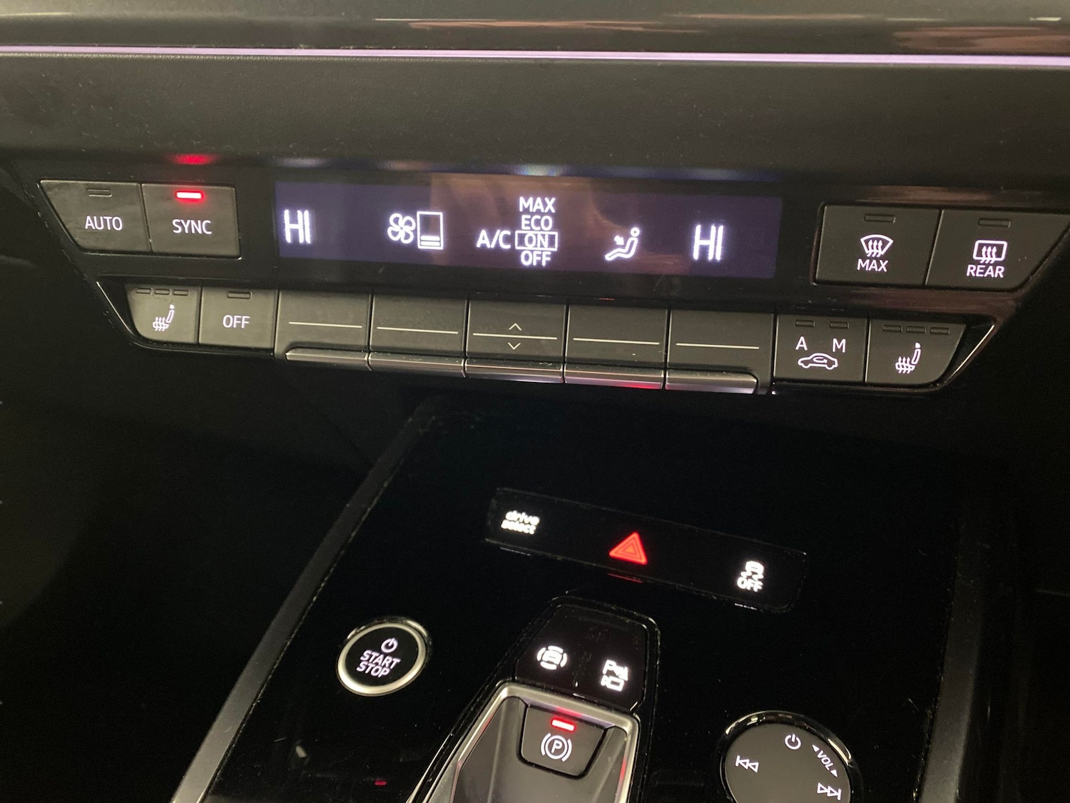 Used Audi Q4 e-tron 2023 for sale - 77802903: Photo 17