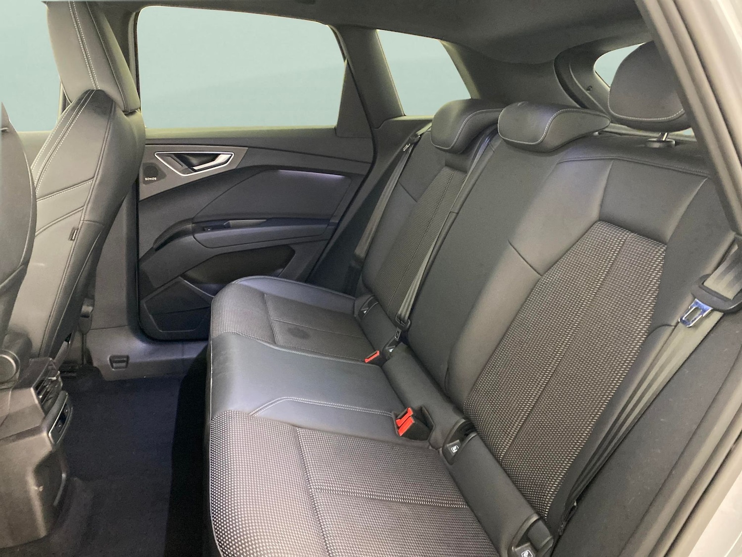 Used Audi Q4 e-tron 2023 for sale - 77802903: Photo 27