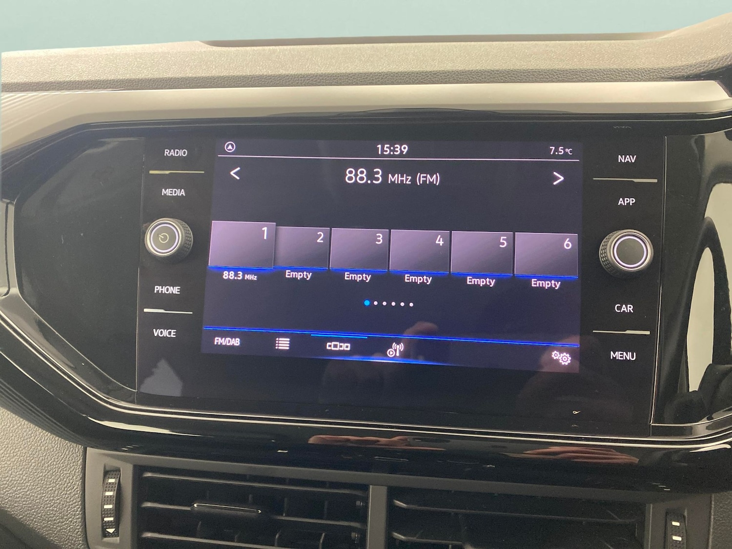 Used Volkswagen T-Cross 2022 for sale - 77003106: Photo 5