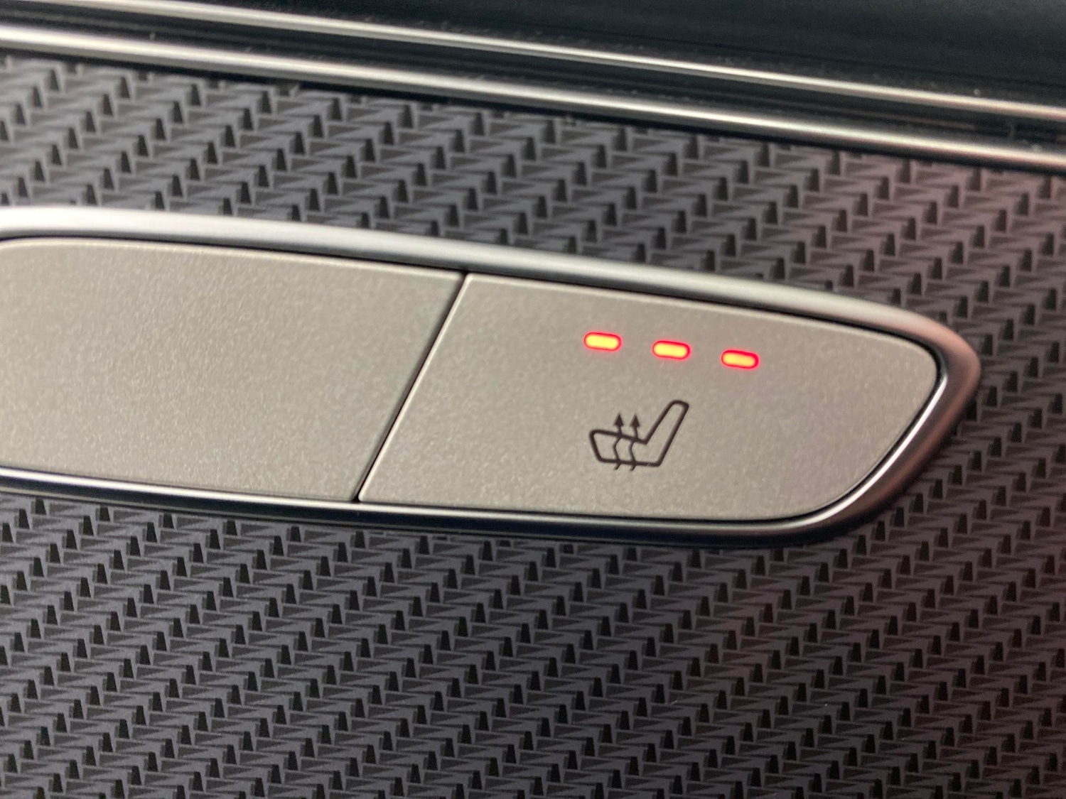 Used Mercedes-Benz EQC 2023 for sale - 78118460: Photo 18