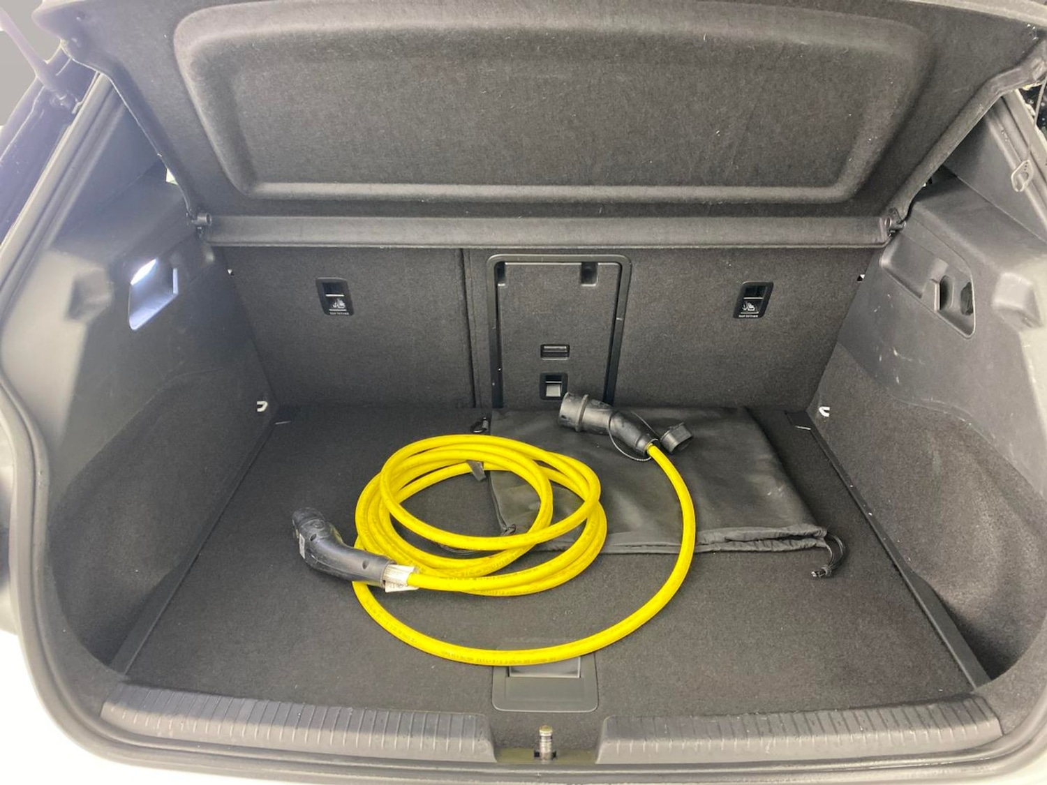 Used Volkswagen ID.3 2022 for sale - 77151792: Photo 8