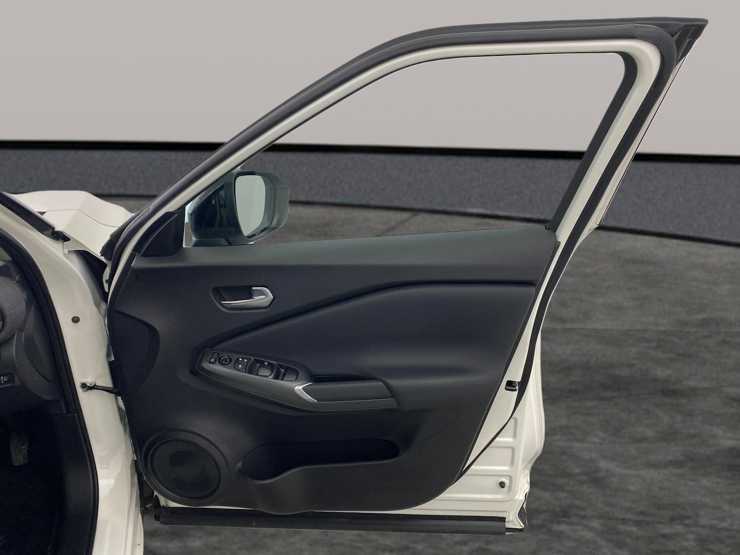 Used Nissan Juke 2024 for sale - 76577886: Photo 30