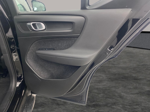 Used Volvo XC40 2022 for sale - 76209882: Photo 37