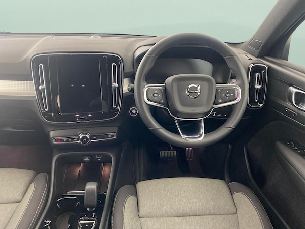 Used Volvo XC40 2022 for sale - 76209882: Photo 5