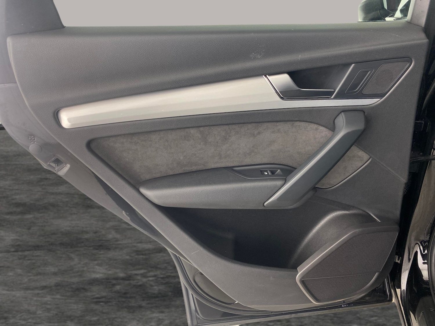 Used Audi Q5 2018 for sale - 76494316: Photo 28