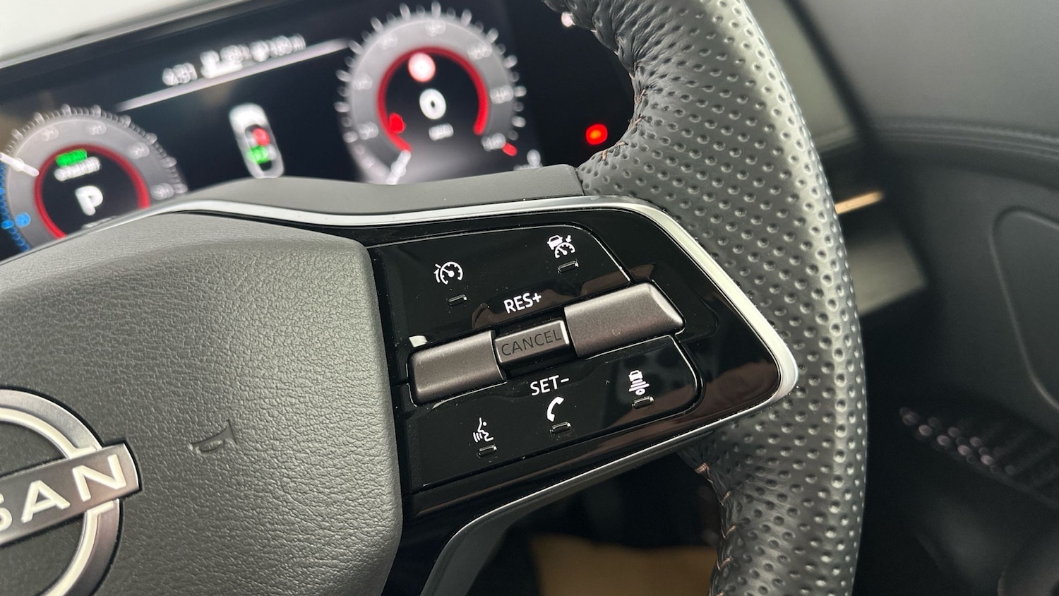 Used Nissan ARIYA 2024 for sale - 77679210: Photo 34