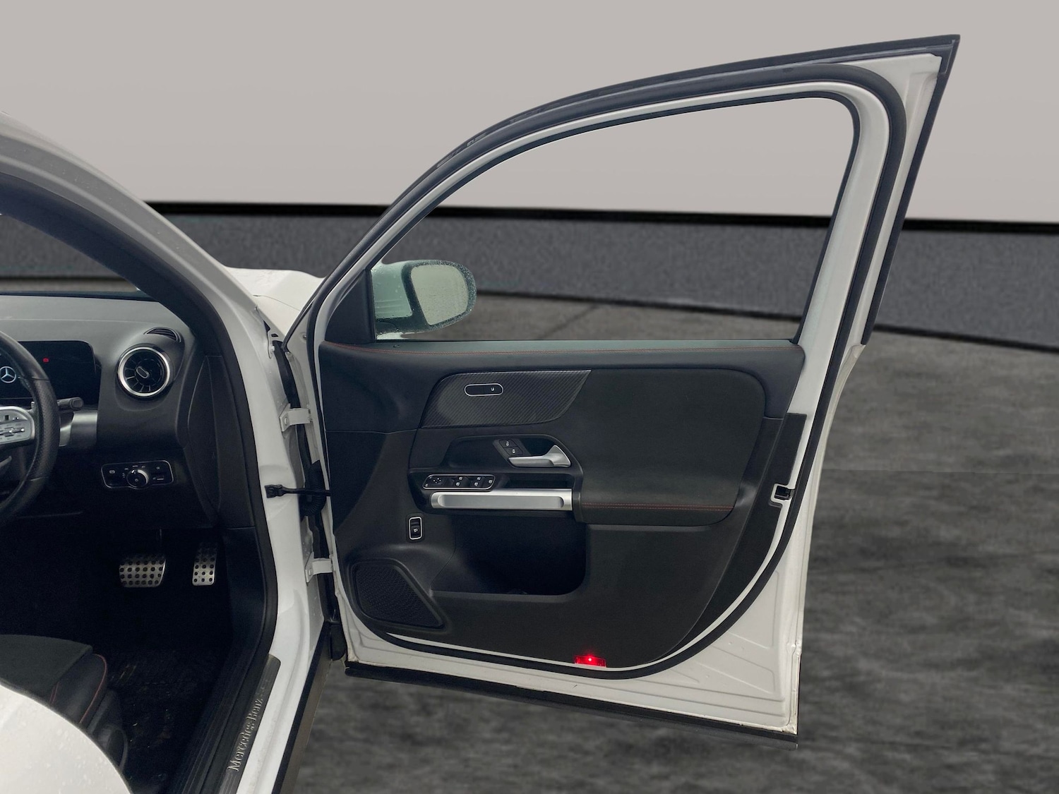 Used Mercedes-Benz GLB 2021 for sale - 77324322: Photo 27