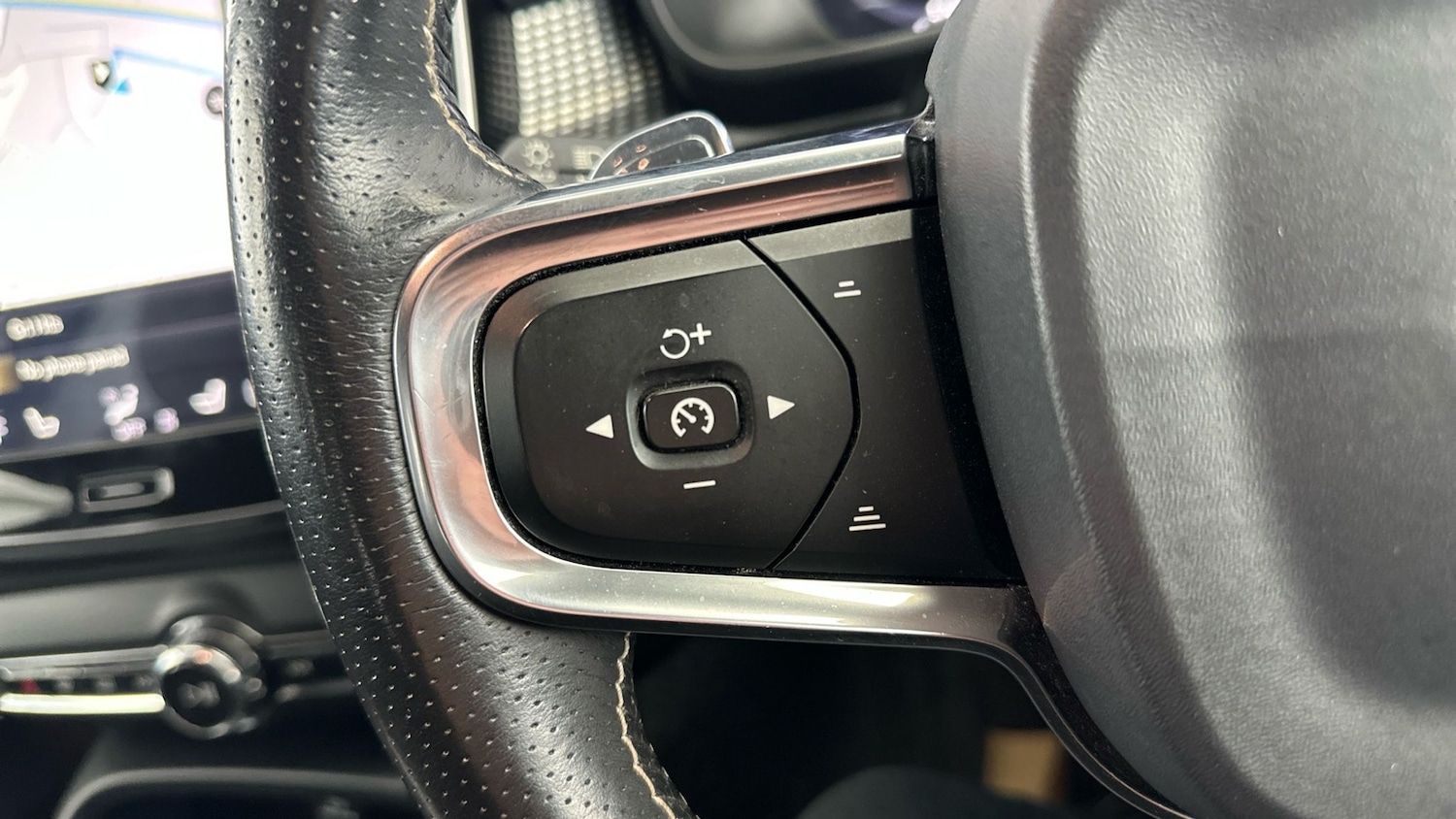 Used Volvo XC40 2019 for sale - 78122623: Photo 36